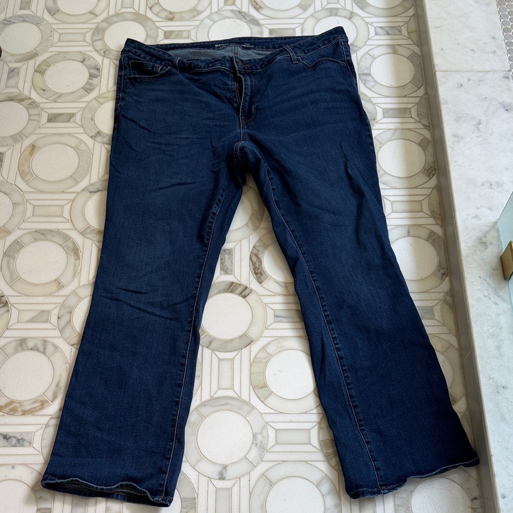 Discontinued old navy mid rise boot kicker jeans